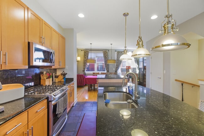 Foto del edificio - 2854 N River Walk Dr