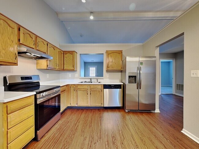 Foto del edificio - 409 Bridgestone Dr