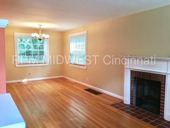 Foto del edificio - 4037 Paxton Ave