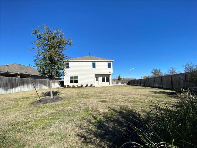 Foto del edificio - 101 Juniper Springs Rd