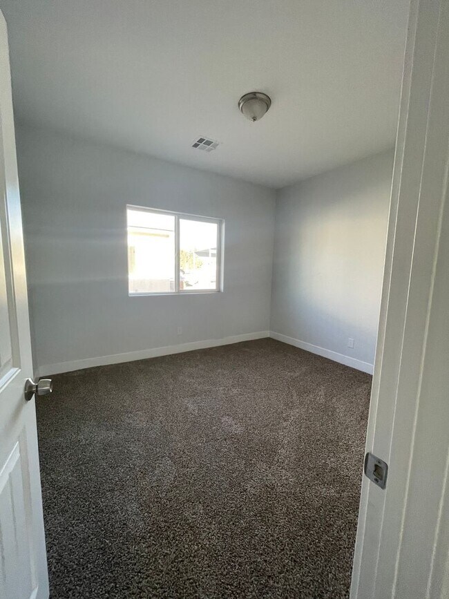 Foto del edificio - 2 bedroom Condo in Pahrump