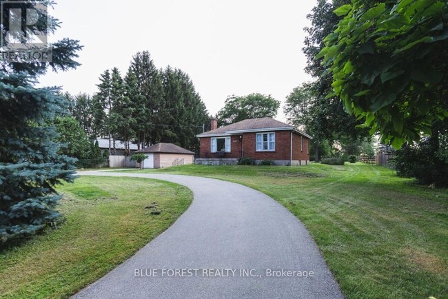 Building Photo - 1111 Crumlin Sideroad