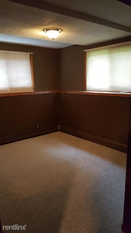 Building Photo - 2 br, 1 bath House - 16433 Franklin Trail SE