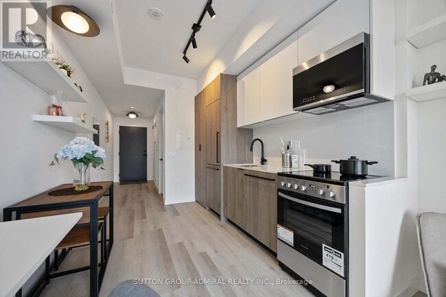 Building Photo - 1635 Military Trail