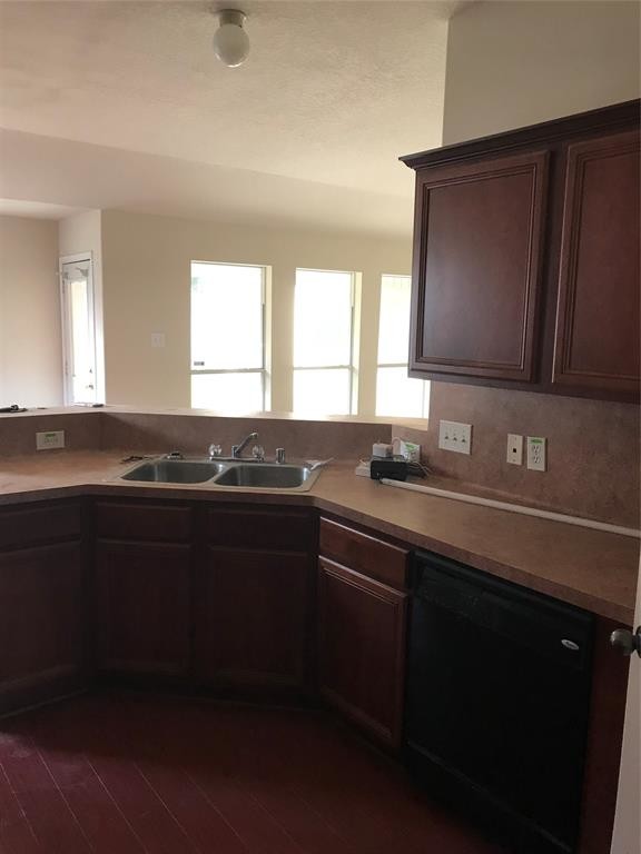 Foto del edificio - 1730 Arcott Ln