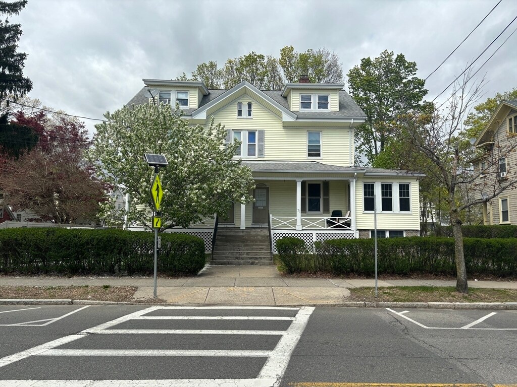 Primary Photo - 71 W Wyoming Ave