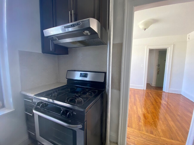 Foto del edificio - 31-14 35th St