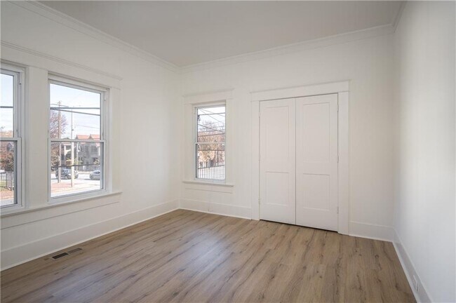Foto del edificio - 600 Parkway Dr NE