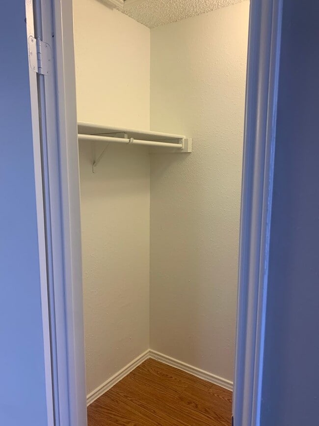 Building Photo - 7814-7816 Las Olas Blvd