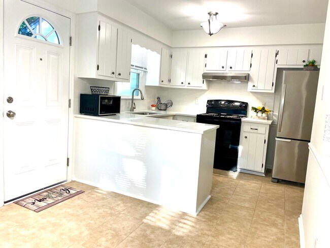 Photo - 102 Chevis Dr Townhome