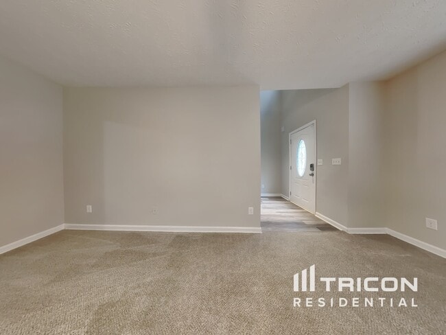 Building Photo - 7061 Saratoga Dr