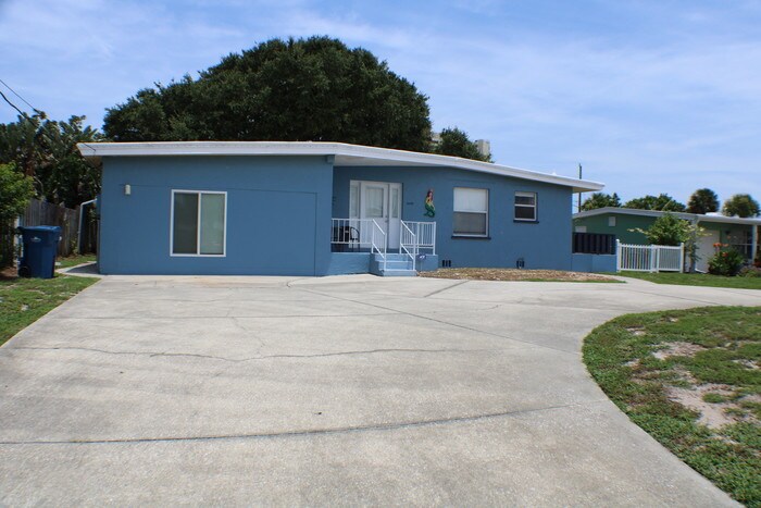 Primary Photo - 3405 S Peninsula Dr
