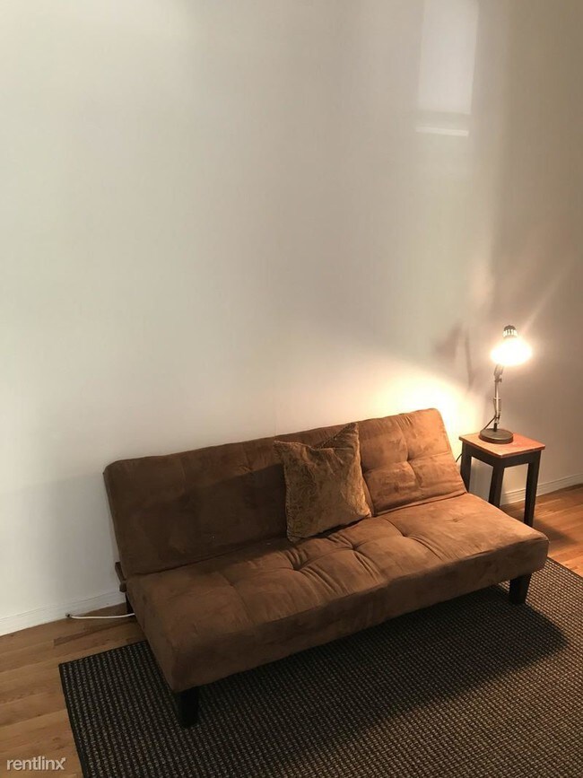 Building Photo - 3 br, 1 bath Apartment - 248 W 64th St