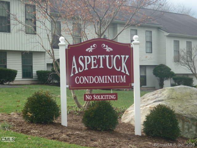 Foto del edificio - 135 Aspetuck Village