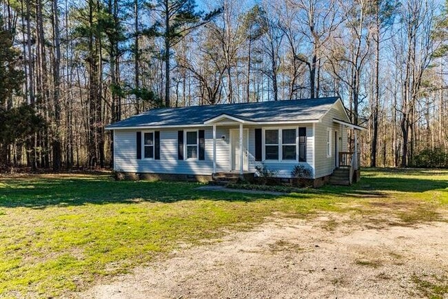 Building Photo - 211 Fox Run Dr