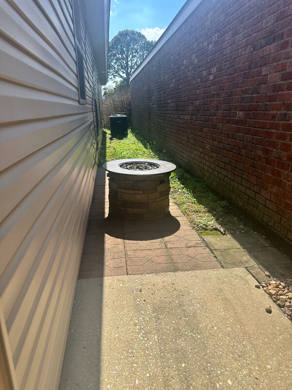 Foto del edificio - 207 Chimney Rock Blvd