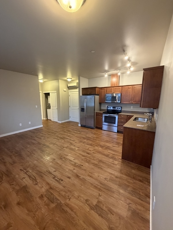 Building Photo - 8872 Depot Rd