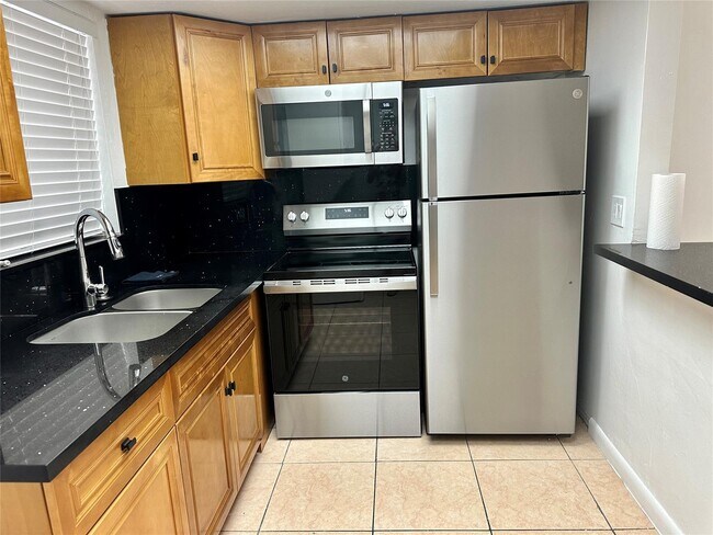 Foto del edificio - 4270 NW 21st Ave