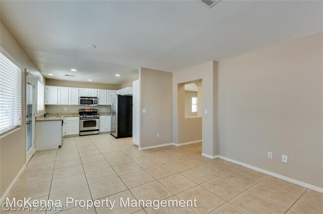 Foto del edificio - 9341 Jumpin Juniper Ave