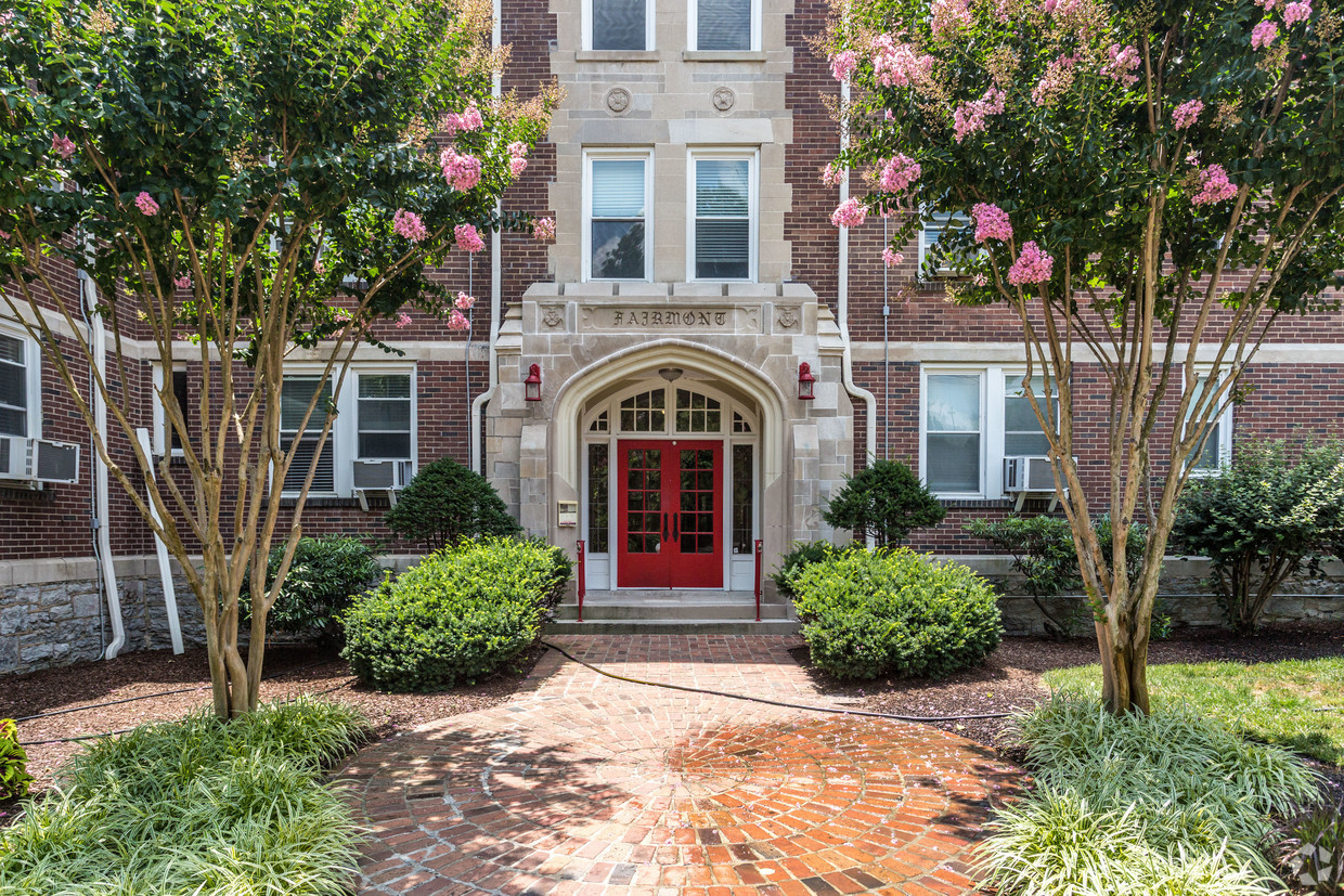 Primary Photo - Fairmont Apartments