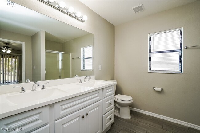 Foto del edificio - 2805 NW 24th Pl
