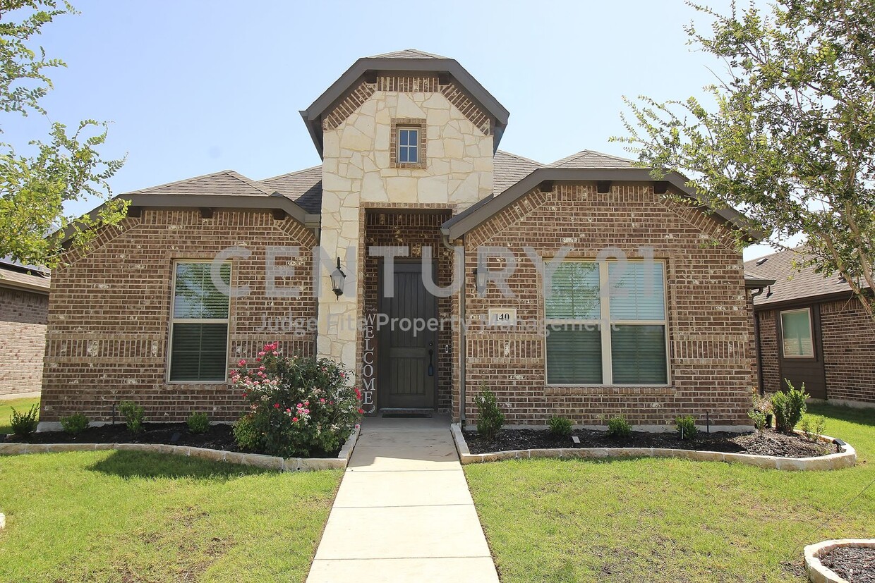 Foto principal - Beautiful 3/2/2 in Waxahachie For Rent!