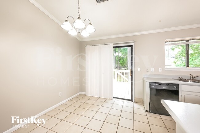 Foto del edificio - 652 Sunfield Dr NW