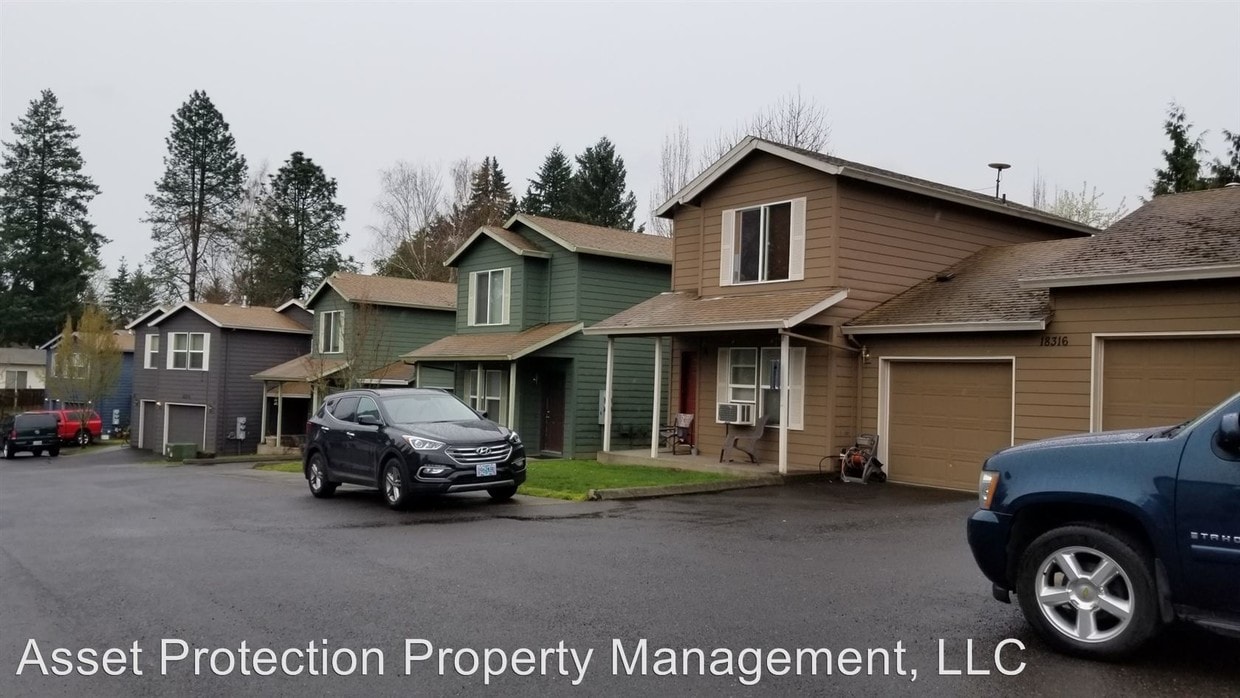 Primary Photo - 18310 SE Abernethy Ln