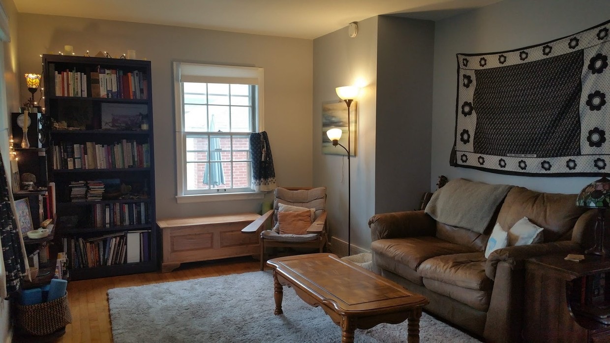 Primary Photo - 514 Stang St