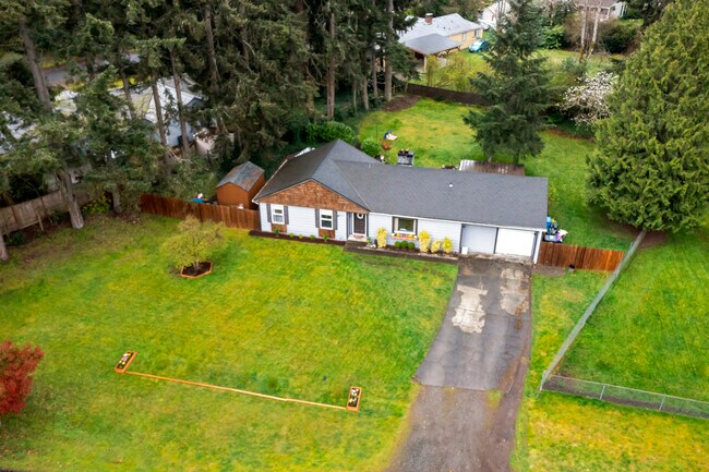 Foto del edificio - 5824 Hillcrest Dr SW