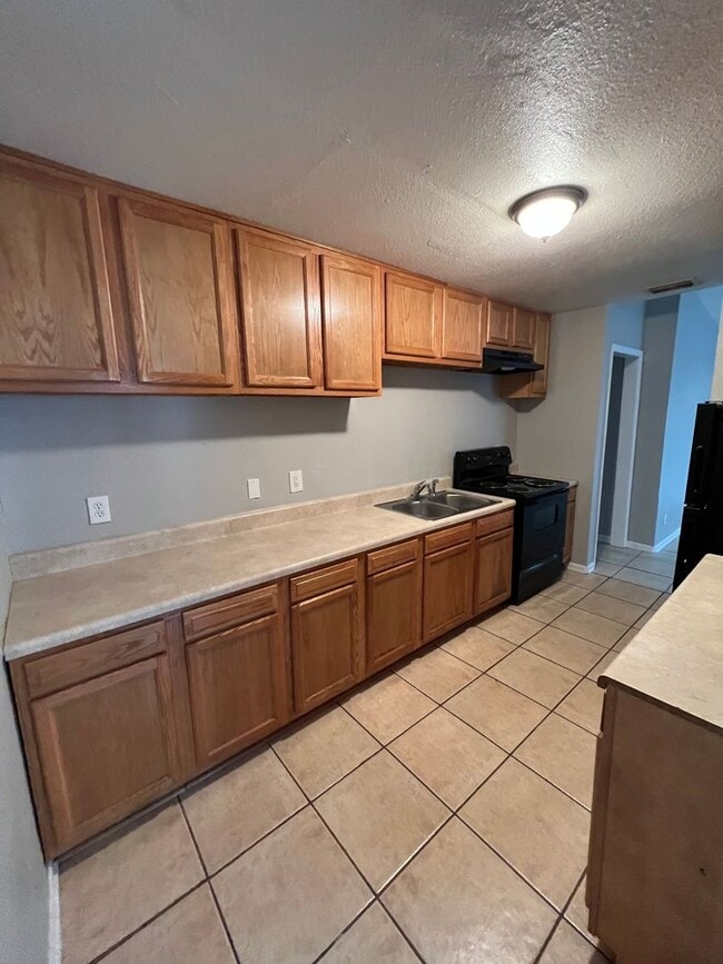 Building Photo - Northside 3/2 Home For Rent!