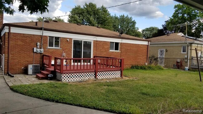 Building Photo - 24733 Patricia Ave