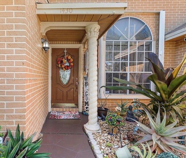 Foto del edificio - 1430 SW 85th Terrace