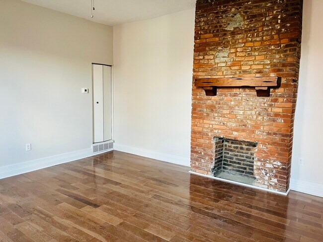 Foto del edificio - 922 Western Ave