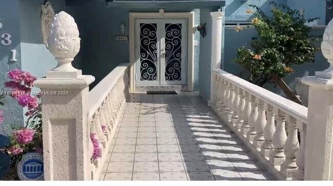 Foto del edificio - 10531 SW 142nd Ave