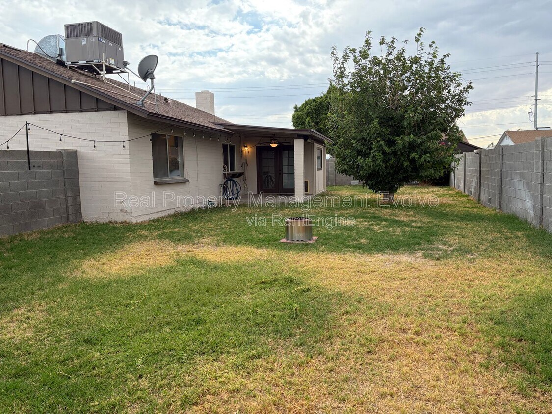 e House　ヨガビデオ 16645 N 34th Dr, Phoenix, AZ 85053 - House Rental in Phoenix, AZ