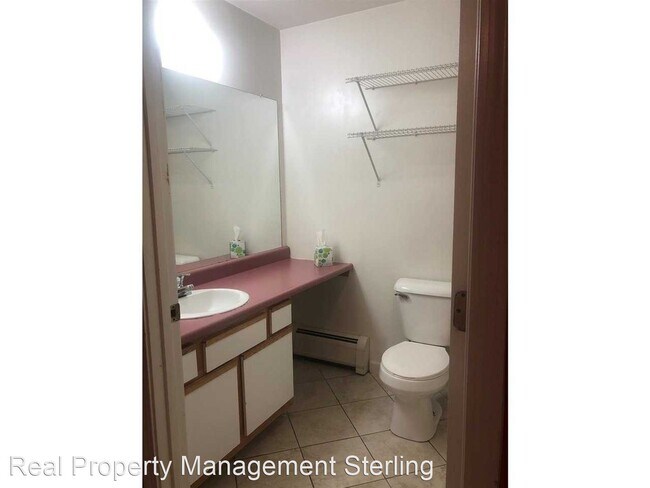 Building Photo - 287 Hildred Dr