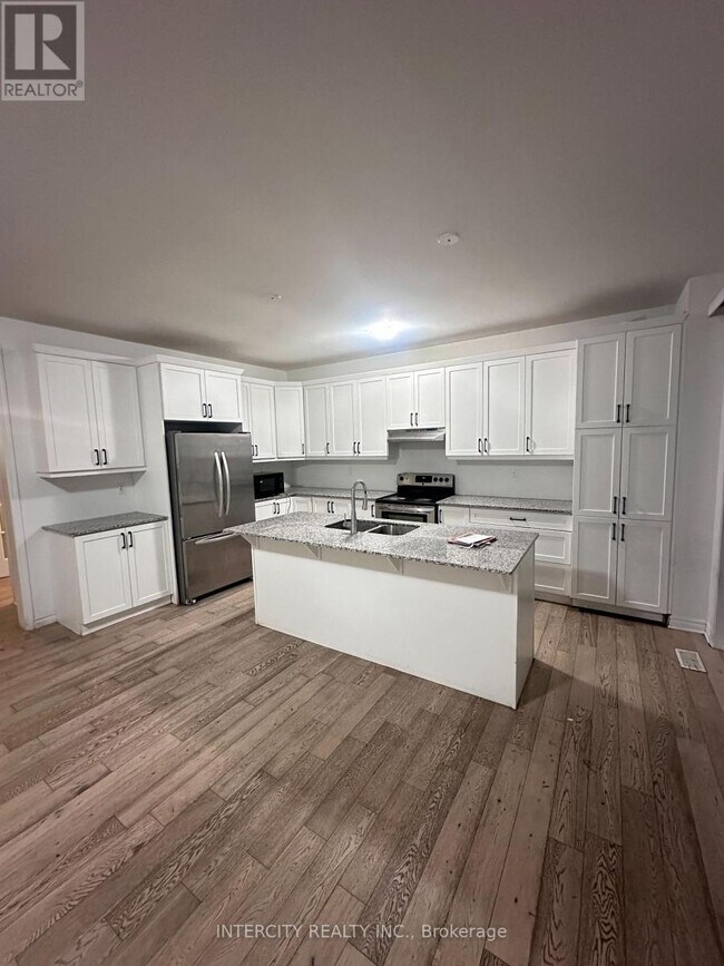 Building Photo - 181 Forestwalk St