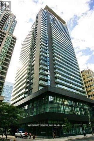 Building Photo - 770 Bay St.
