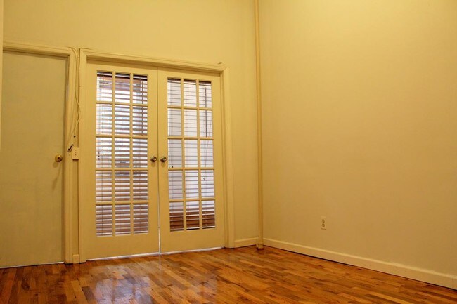 Foto del edificio - 266 Nassau Ave