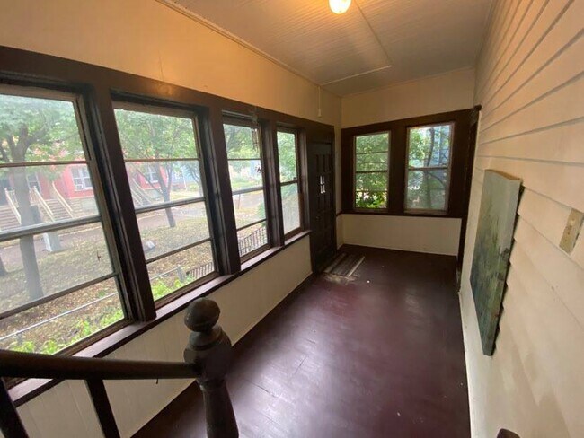 Porch - 616 19th Ave S