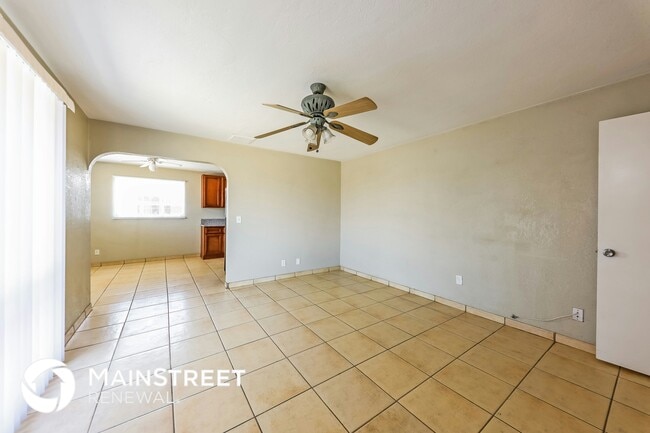 Foto del edificio - 2753 W Lawrence Ln