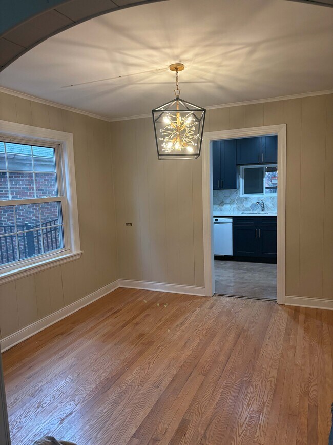 Foto del edificio - 6704 N Trumbull Ave