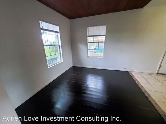 Building Photo - 2 br, 1 bath House - 4719 S Rio Grande Ave...