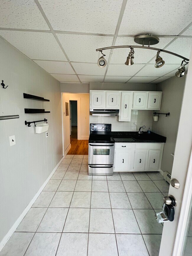 Building Photo - 203 Winthrop Shore Dr