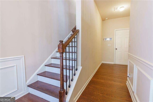 Foto del edificio - 1299 Hopkins Dr