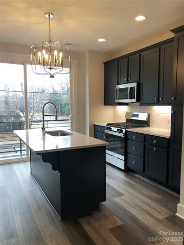 Building Photo - 1003 E 36th St