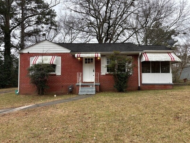 Photo - 718 Trout St House