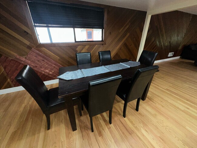 Foto del edificio - 633 SE 156th Ave