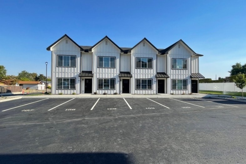 Front View - 6001 Barge Street